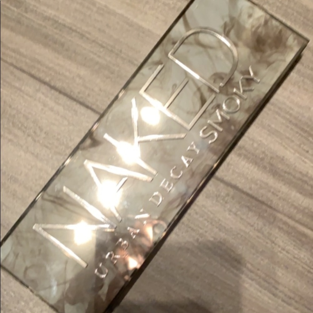 Naked palette